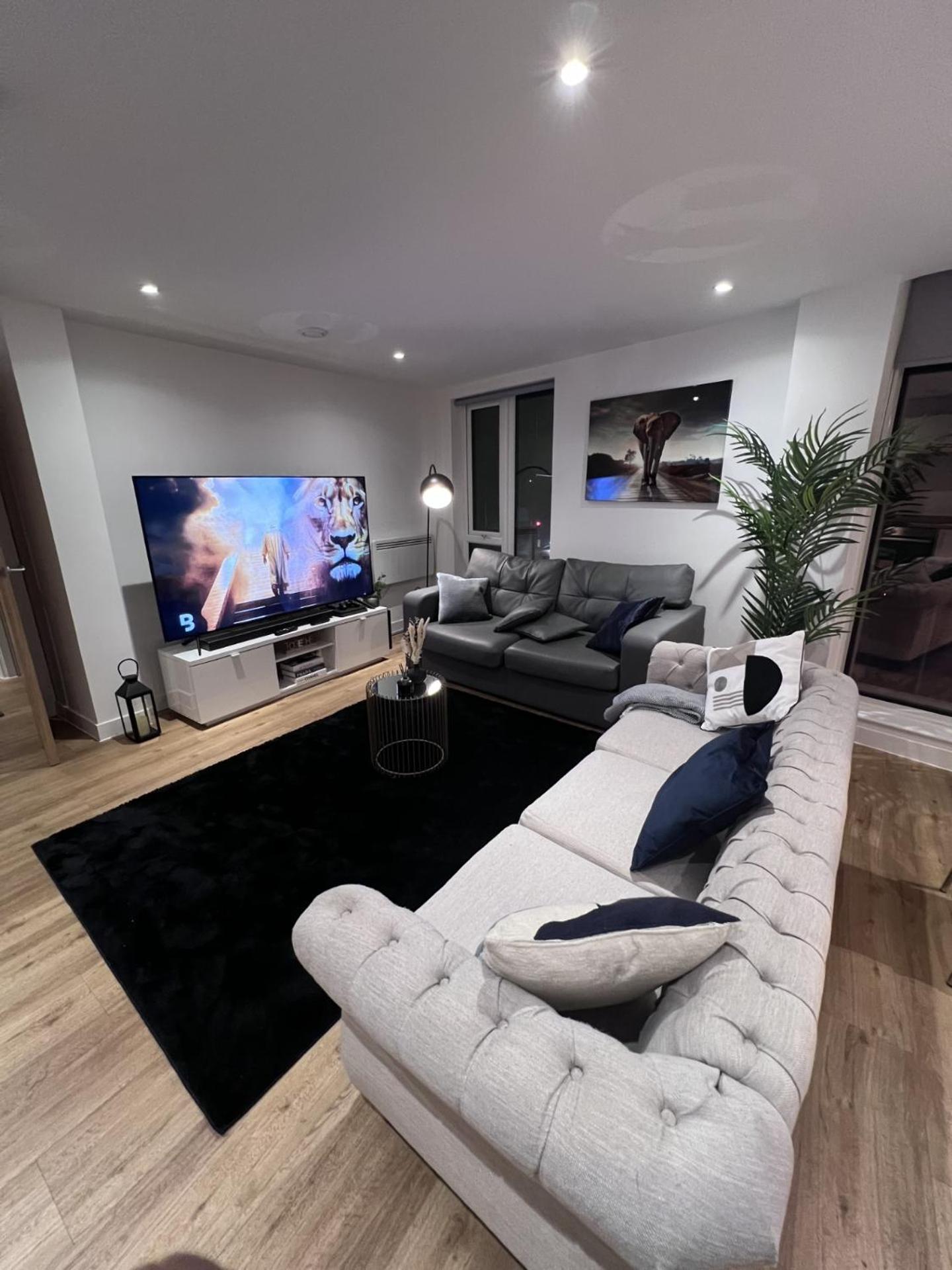 Drillzstays Apartments - Ethiad Free Parking Манчестър Екстериор снимка