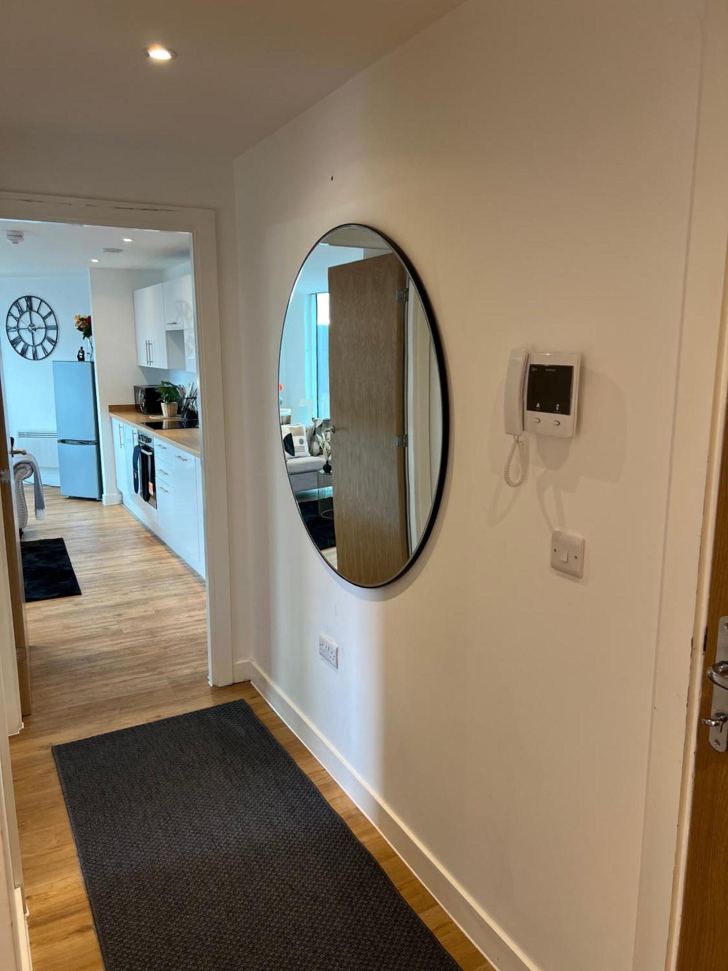 Drillzstays Apartments - Ethiad Free Parking Манчестър Екстериор снимка