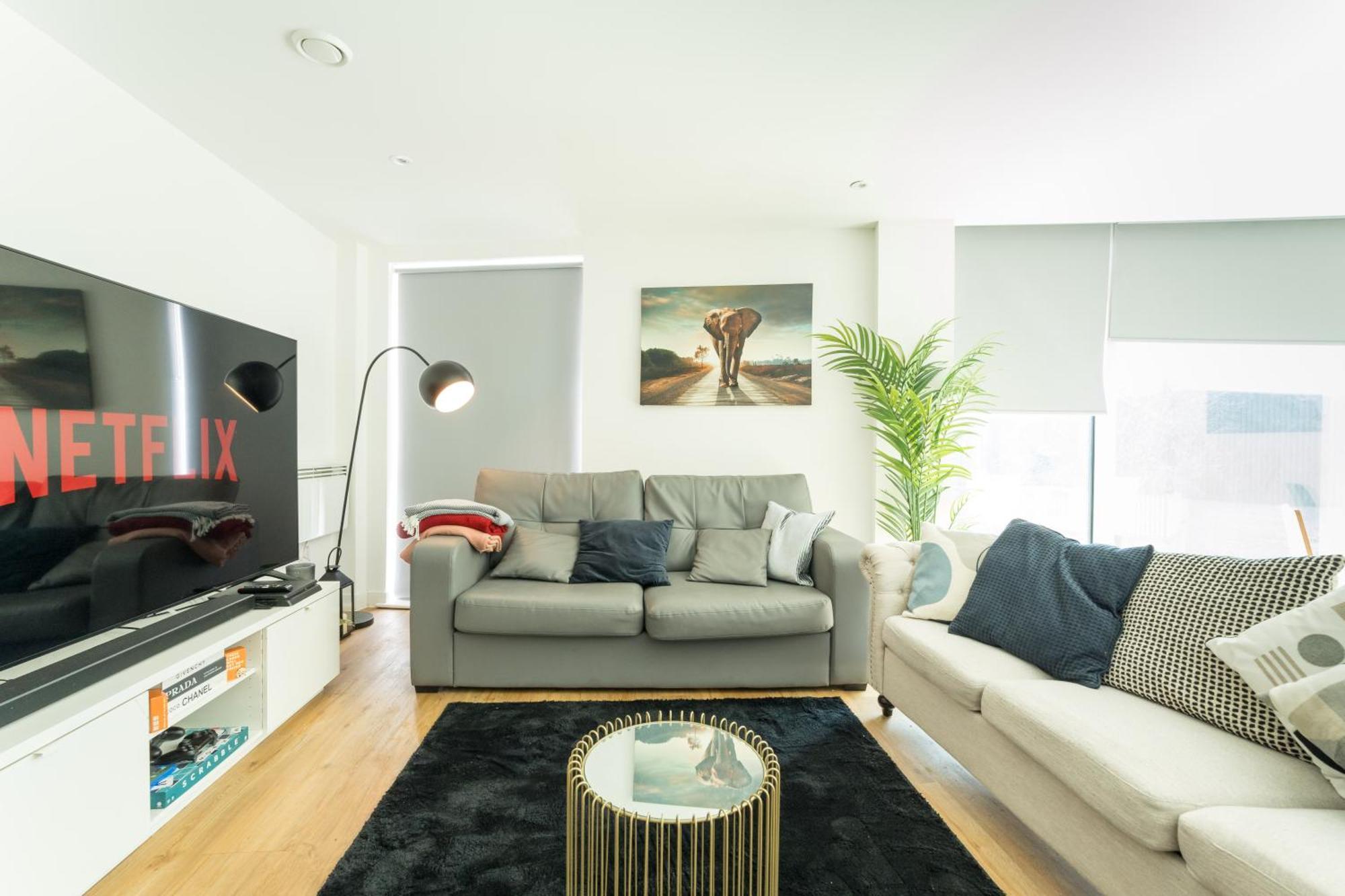 Drillzstays Apartments - Ethiad Free Parking Манчестър Екстериор снимка