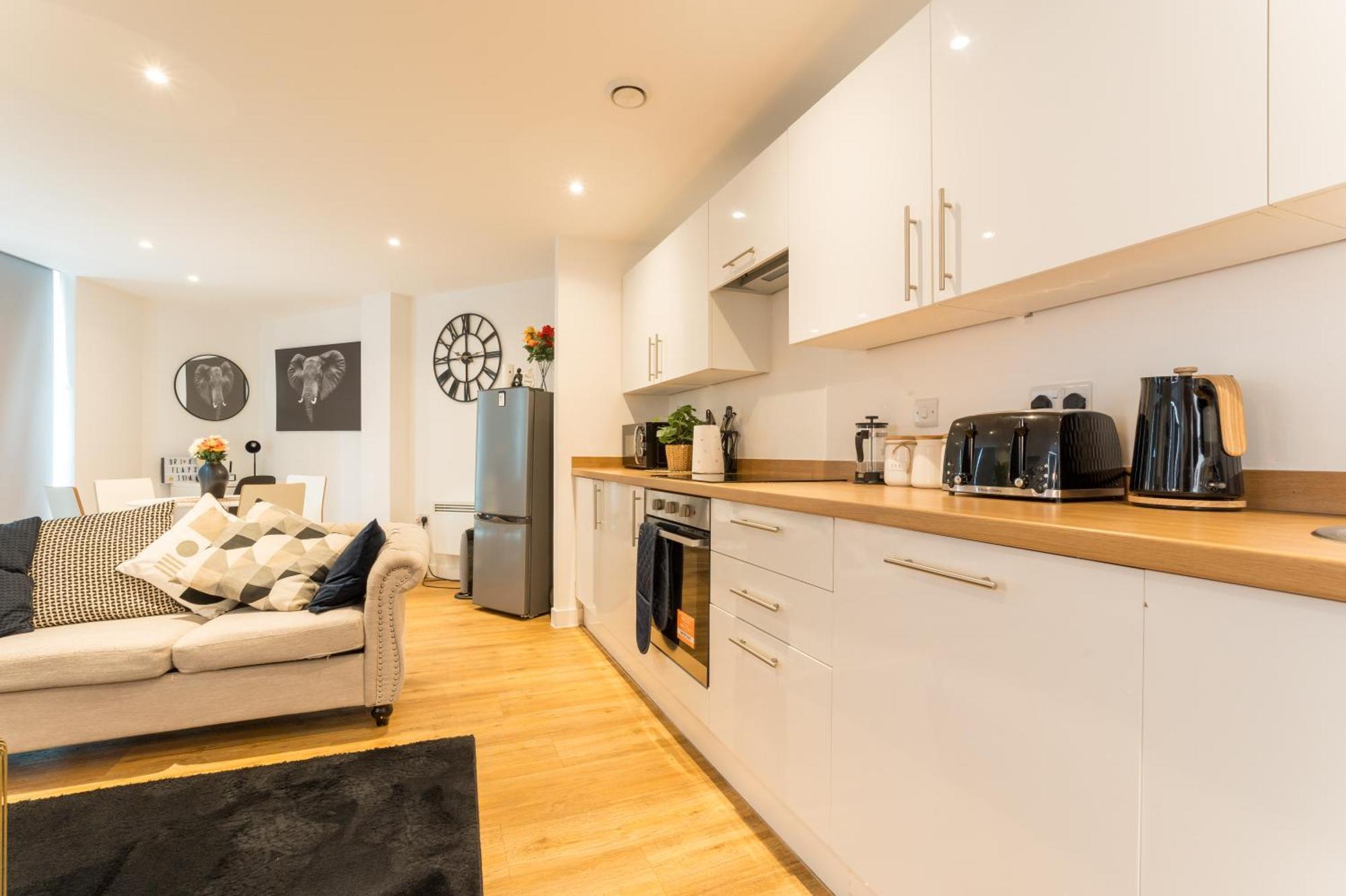 Drillzstays Apartments - Ethiad Free Parking Манчестър Екстериор снимка