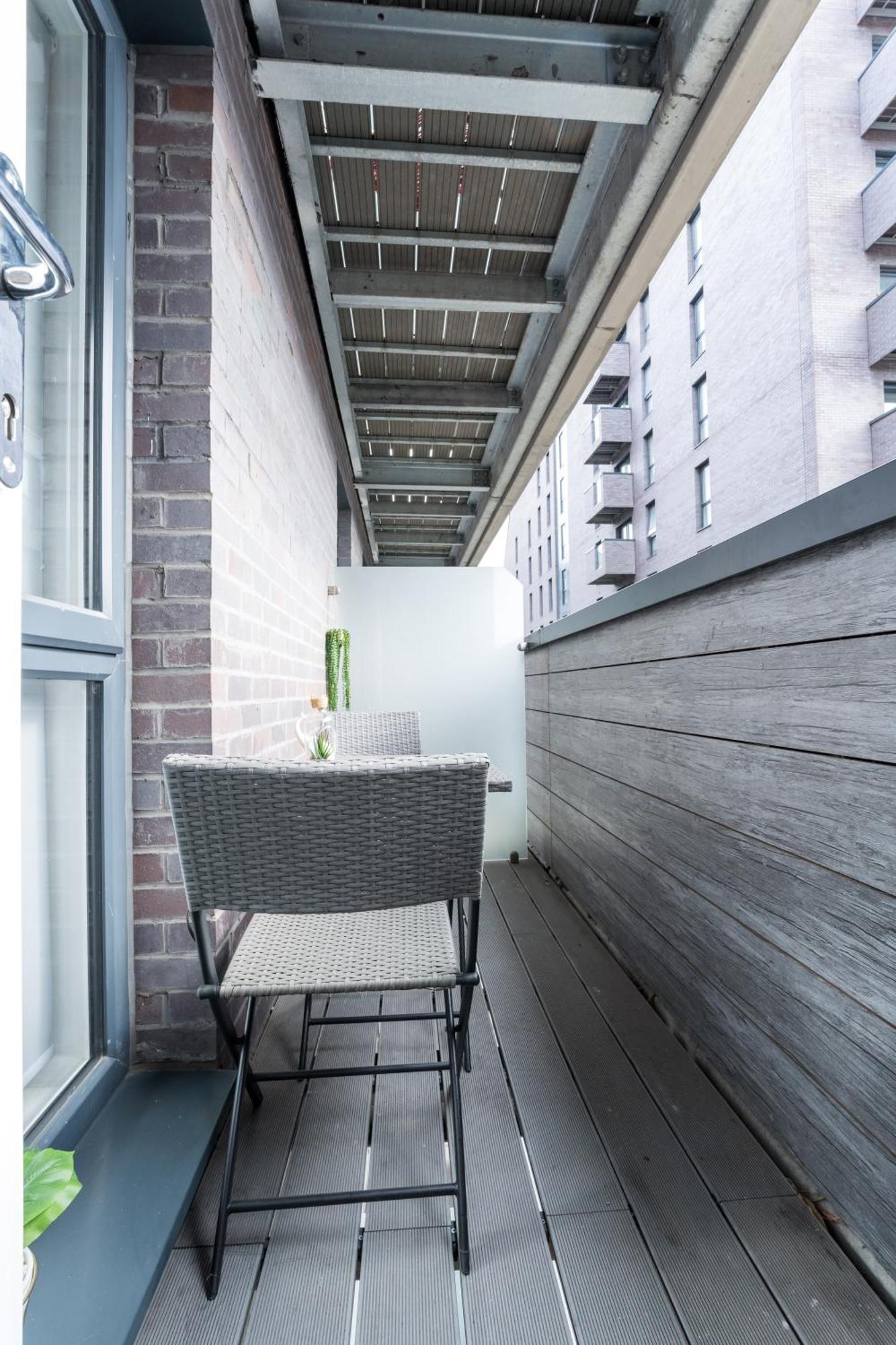 Drillzstays Apartments - Ethiad Free Parking Манчестър Екстериор снимка
