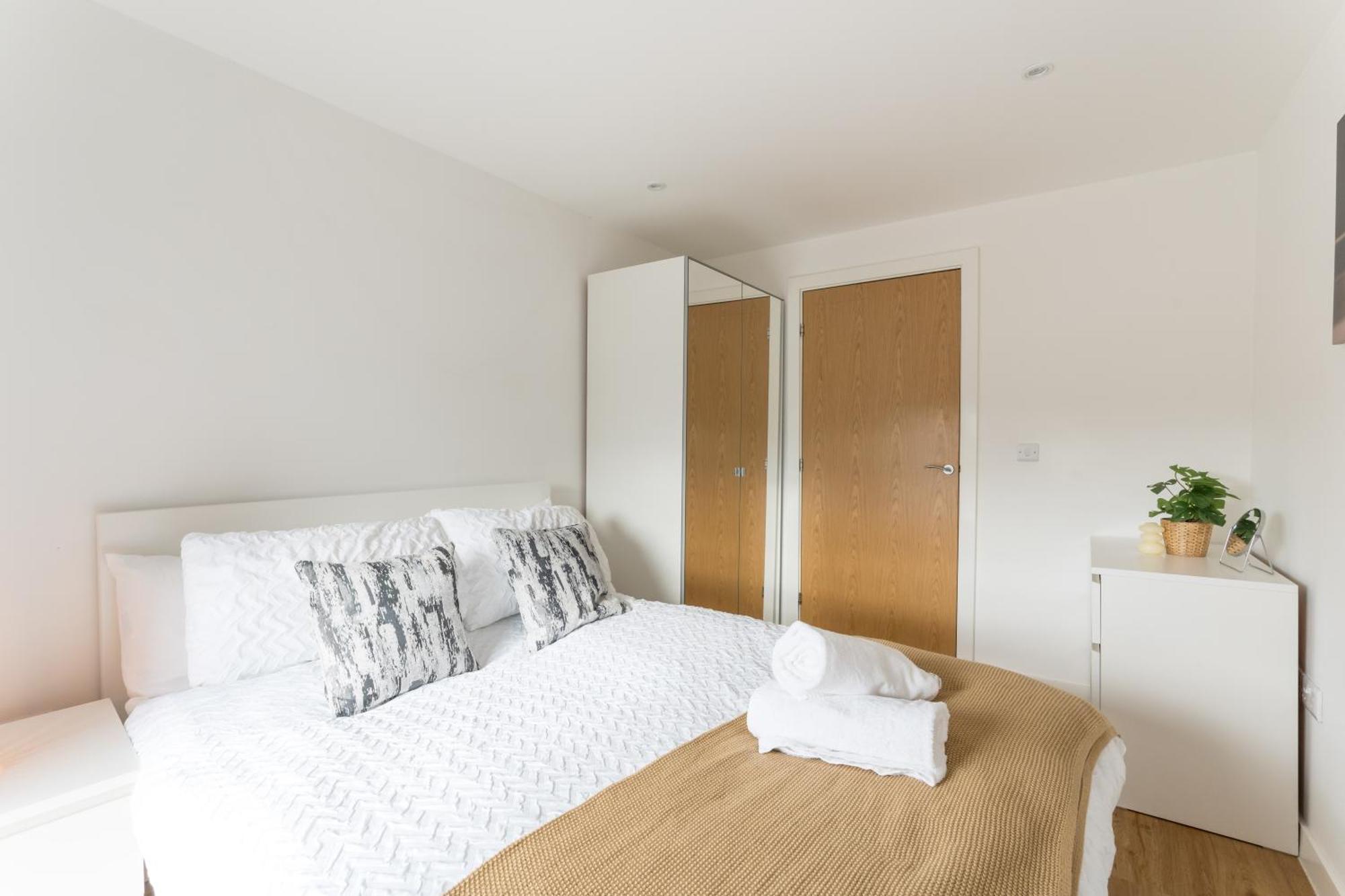 Drillzstays Apartments - Ethiad Free Parking Манчестър Екстериор снимка