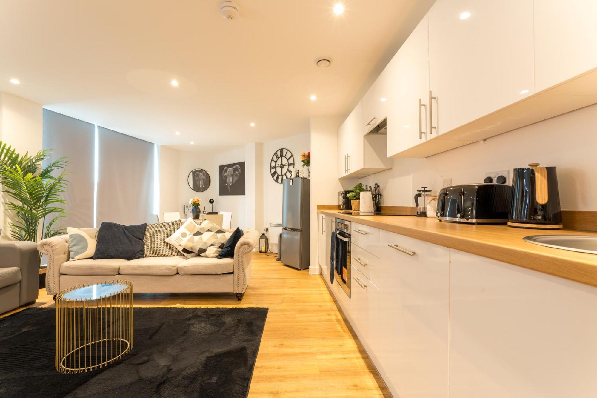 Drillzstays Apartments - Ethiad Free Parking Манчестър Екстериор снимка