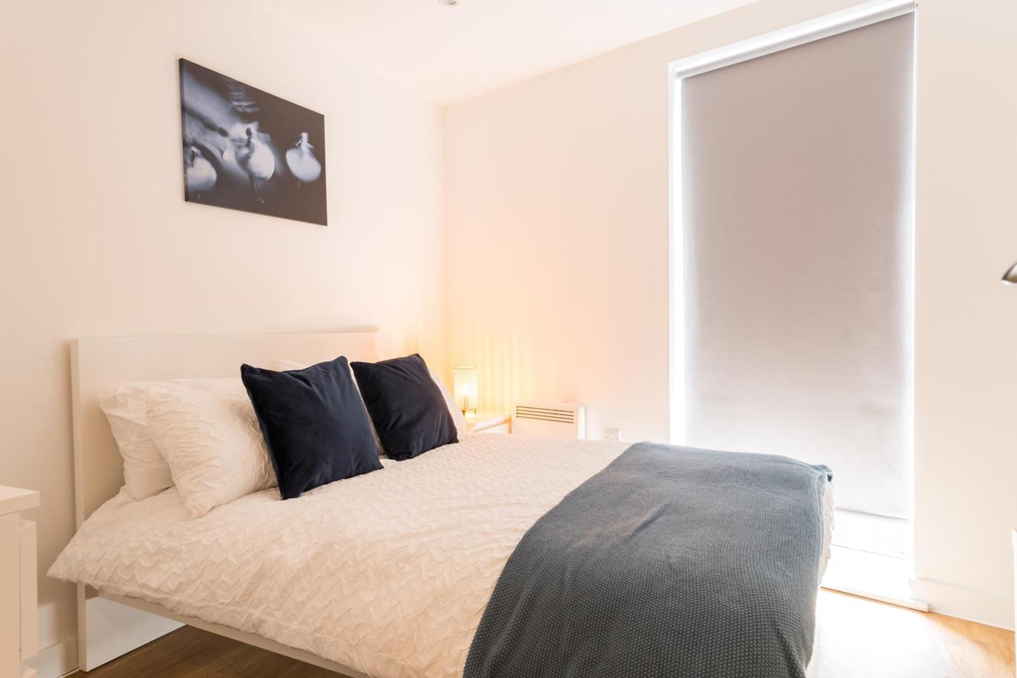 Drillzstays Apartments - Ethiad Free Parking Манчестър Екстериор снимка