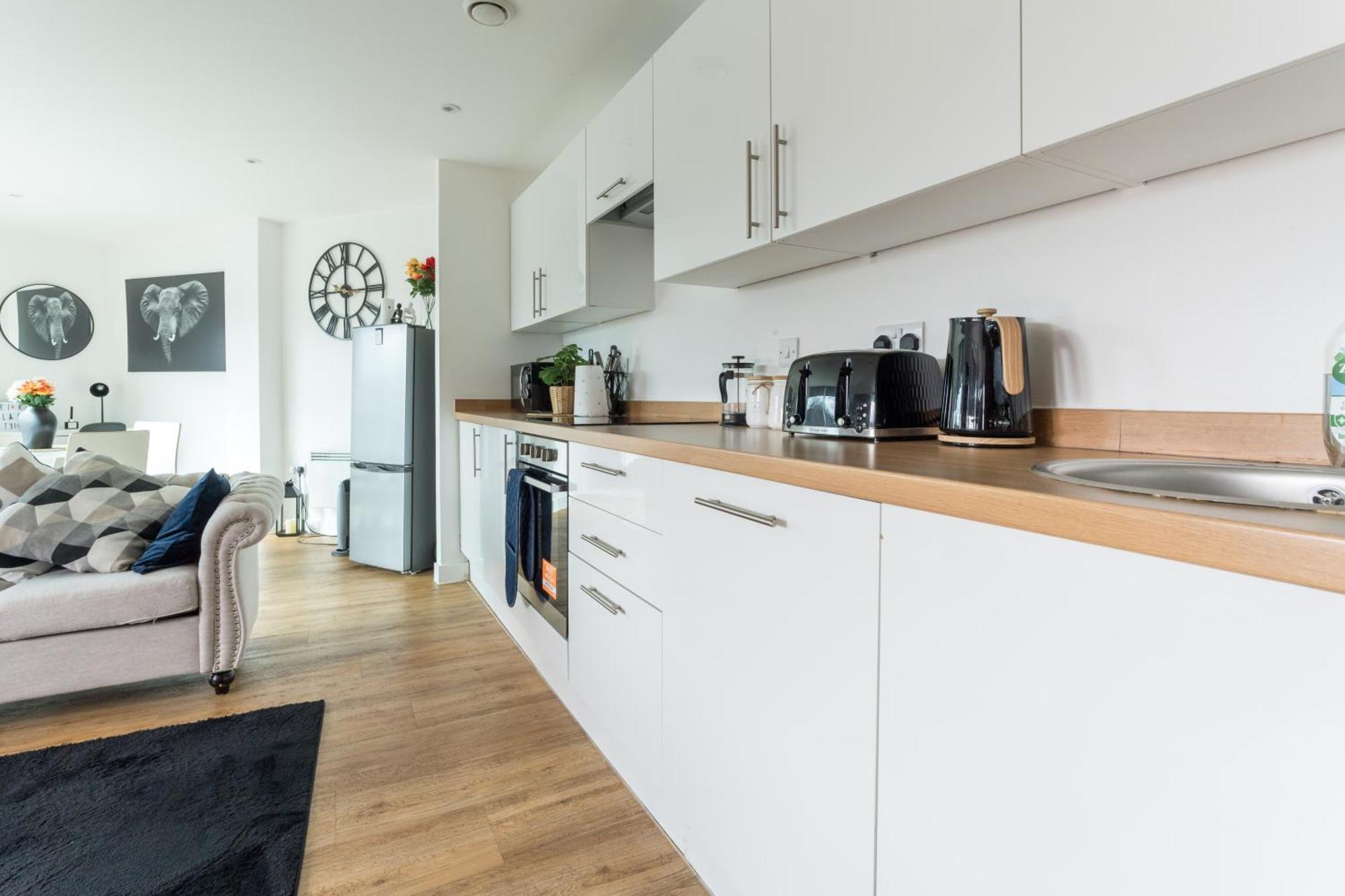 Drillzstays Apartments - Ethiad Free Parking Манчестър Екстериор снимка