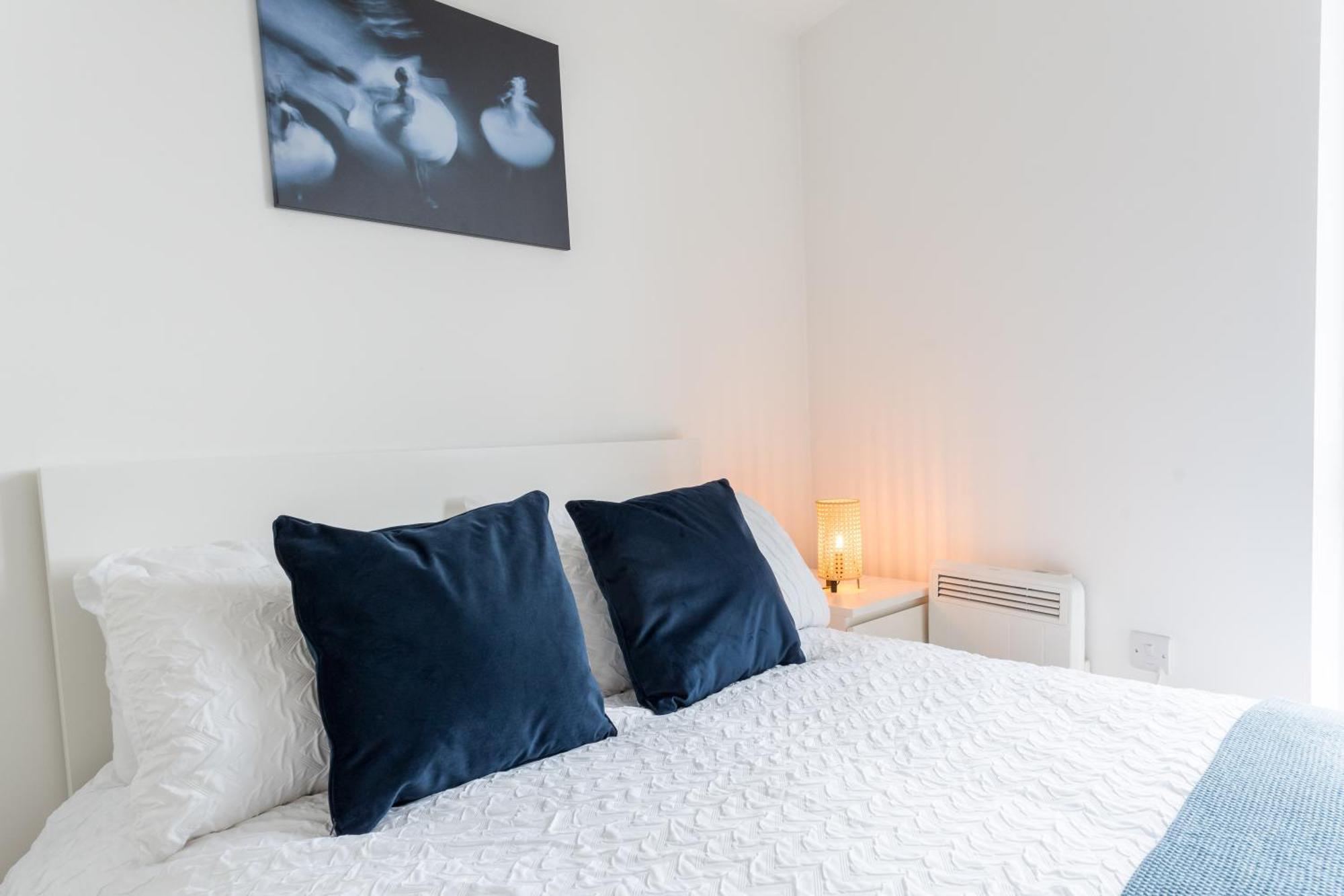 Drillzstays Apartments - Ethiad Free Parking Манчестър Екстериор снимка