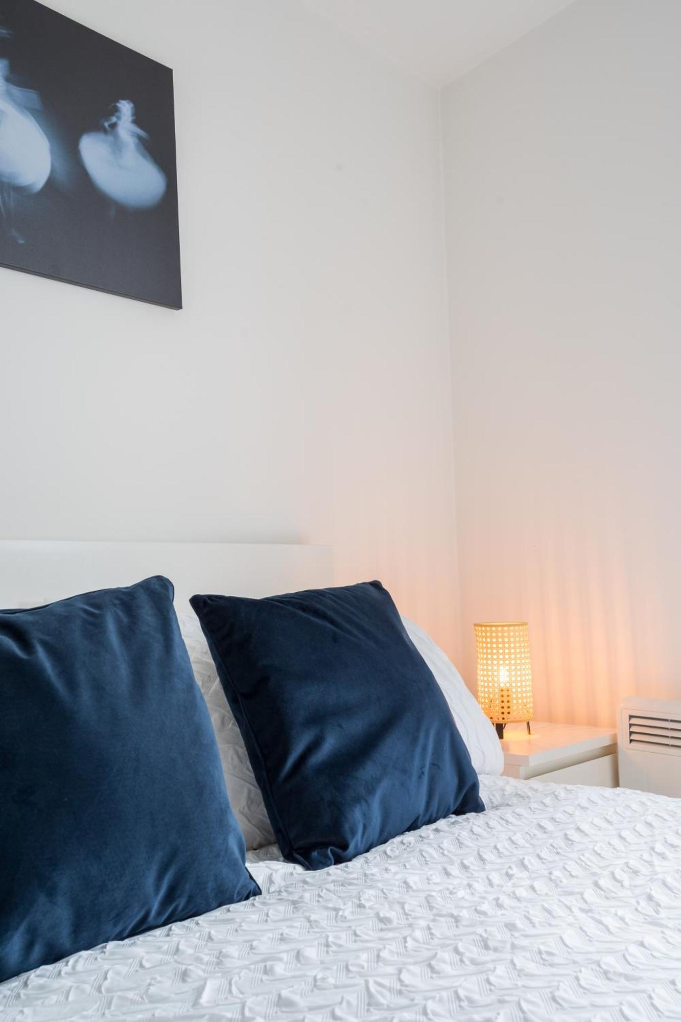 Drillzstays Apartments - Ethiad Free Parking Манчестър Екстериор снимка